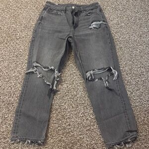 AE Mom Jeans size 8short